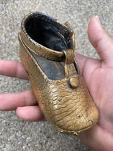 BEAUTIFULL Vintage Copper Bronze Baby Shoes  Brass  Baby SHOE DECORATIVE PIECE